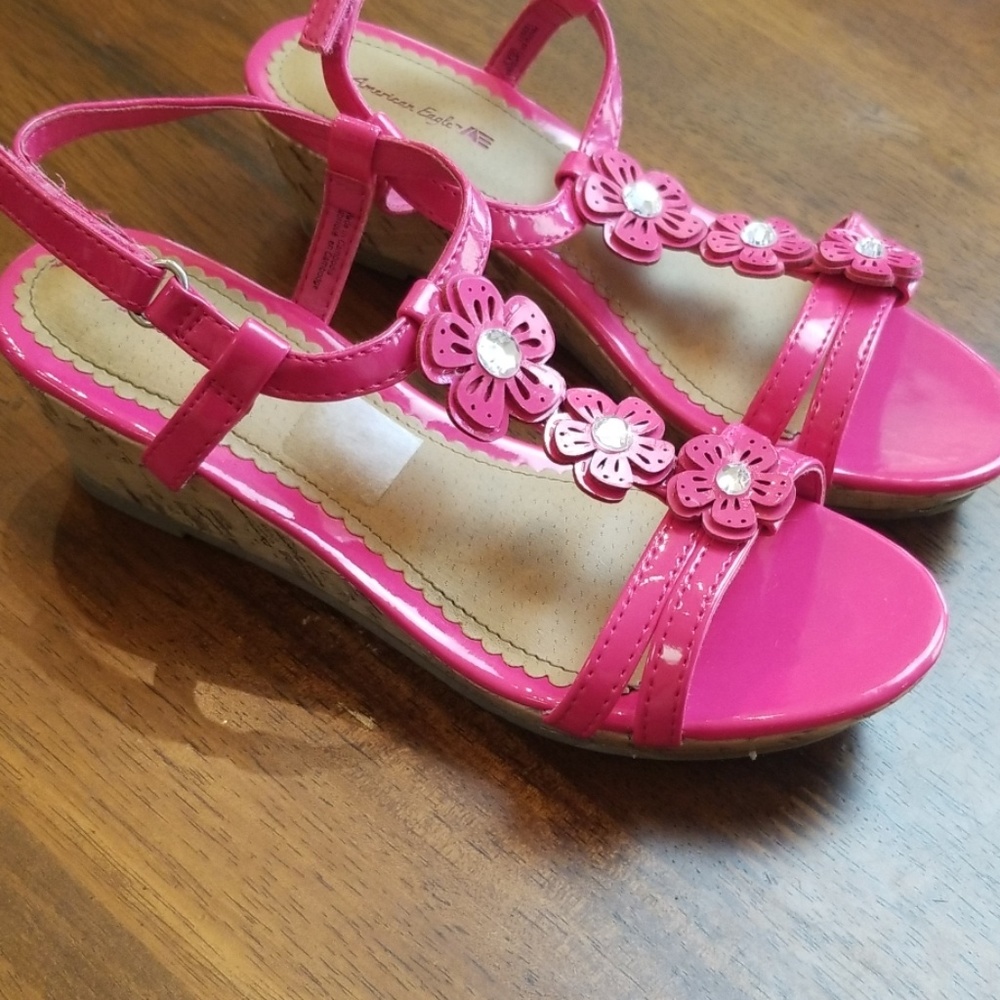 Like new! Sandals